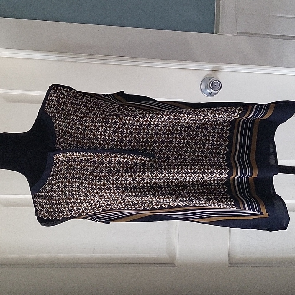 Sleeveless blouse